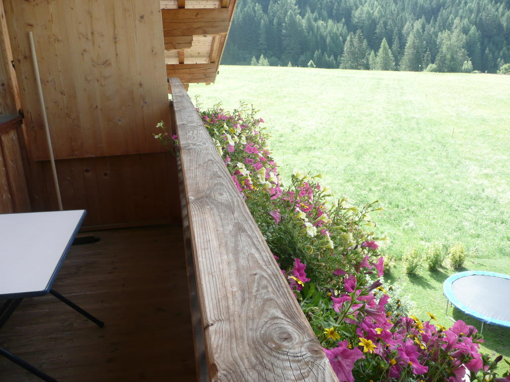 Grossglocknerappartement Kals-am Großglockner Pokoj fotografie